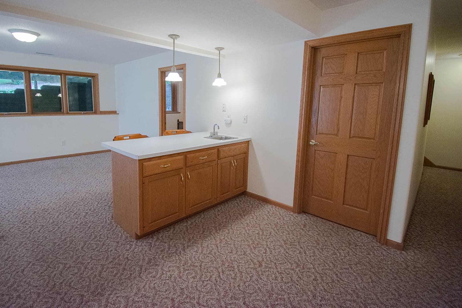 Rochester House: 919 Baird Ln NE
