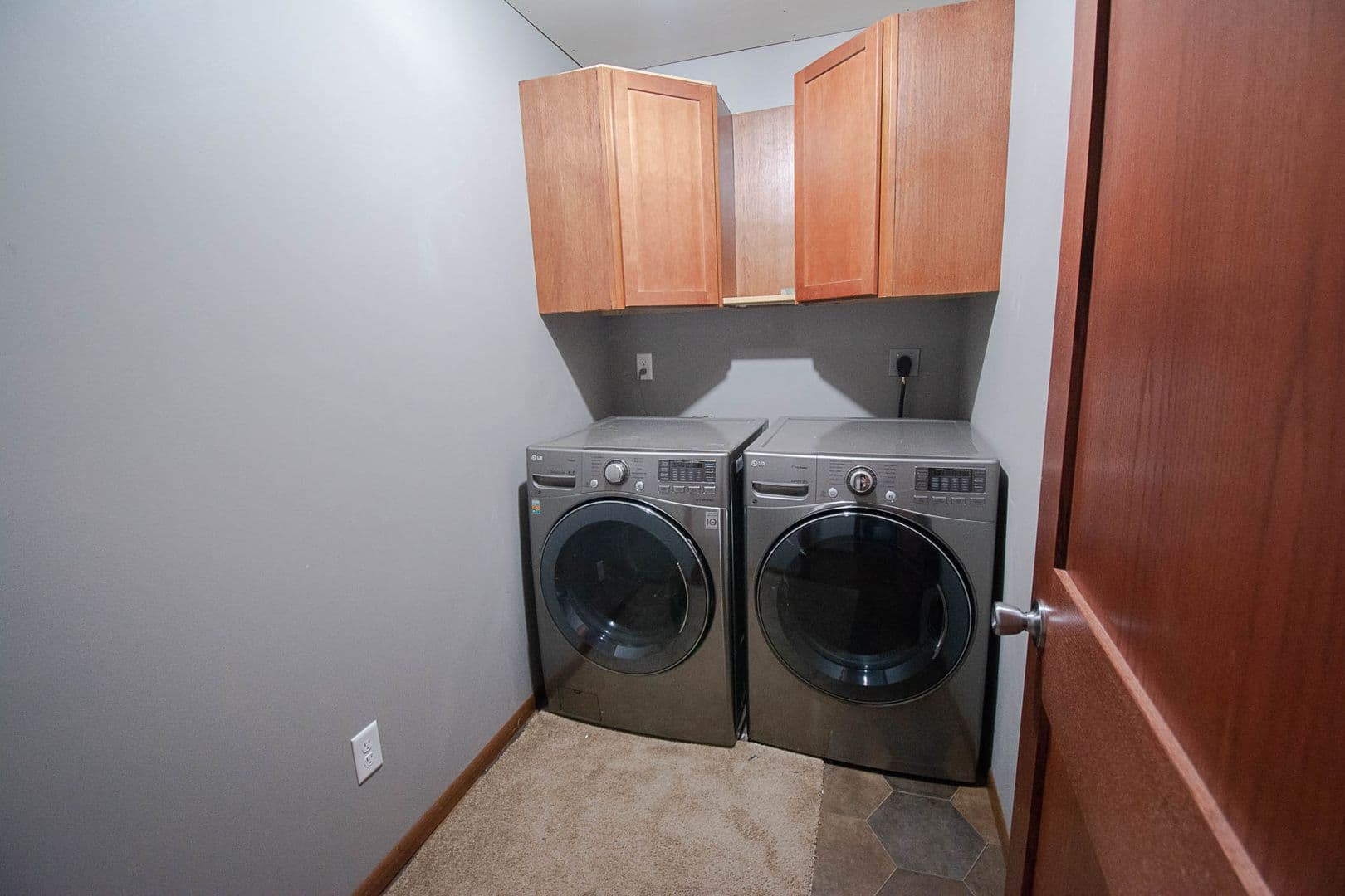 Rochester House: 6143 39th Ave NW