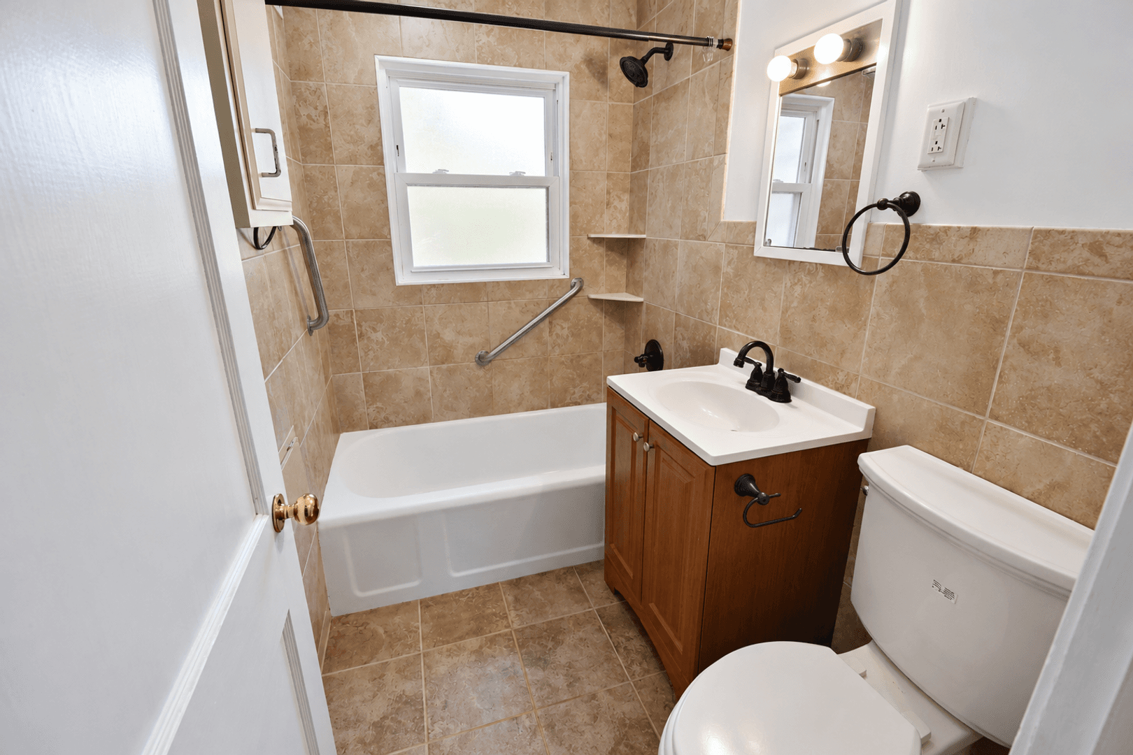 Rochester House: 1407 Durand Ct SE
