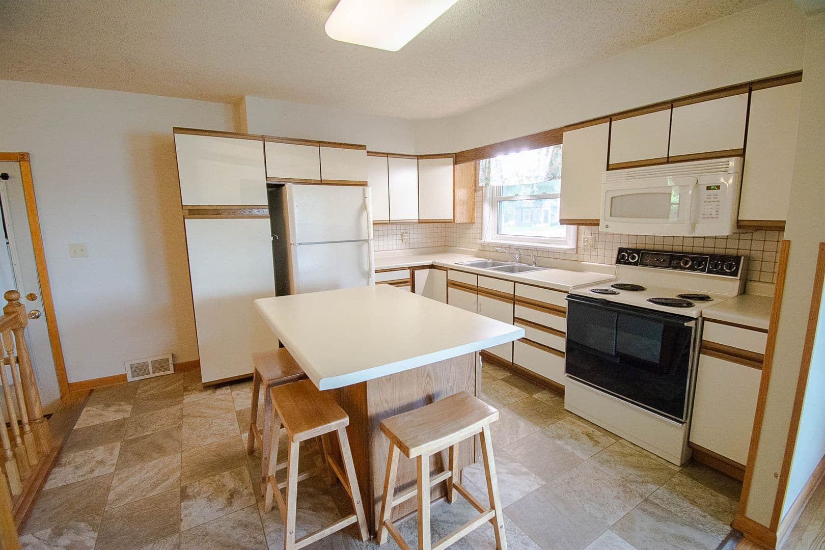 Rochester House: 2324 Elton Hills Dr NW