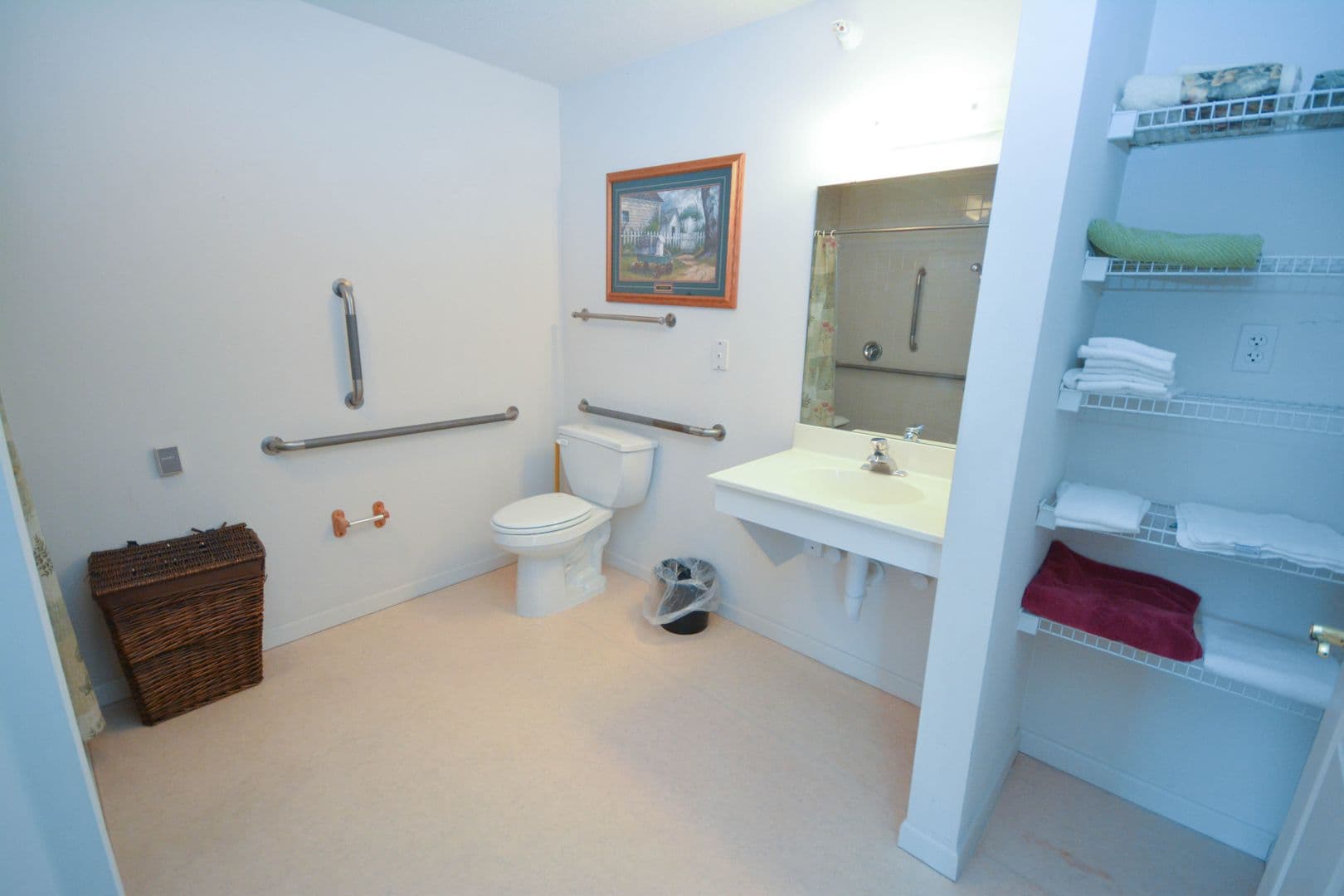 Stewartville Apartment: 110 4th St NE