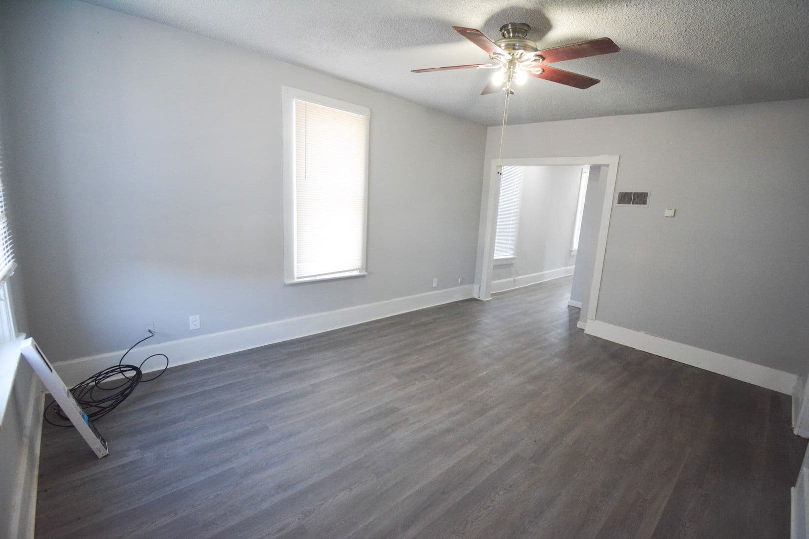 Albert Lea Apartment: 1516/1520 E Hawthorne St
