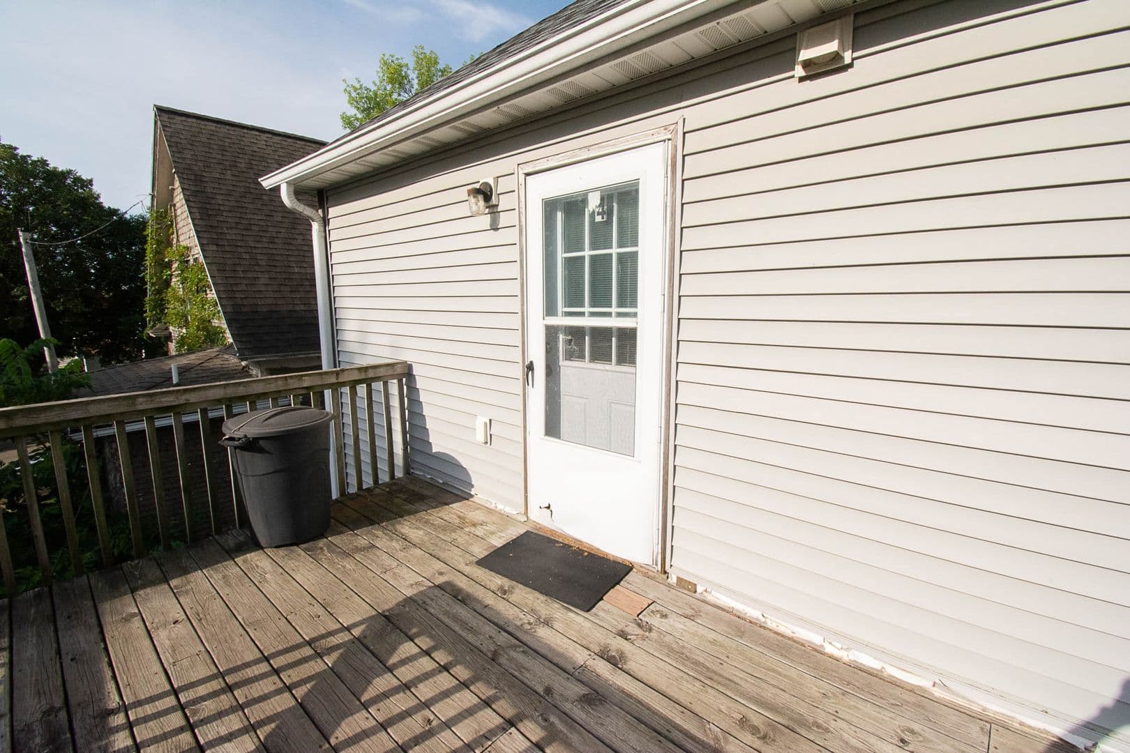 Albert Lea Apartment: 127 Elizabeth Ave