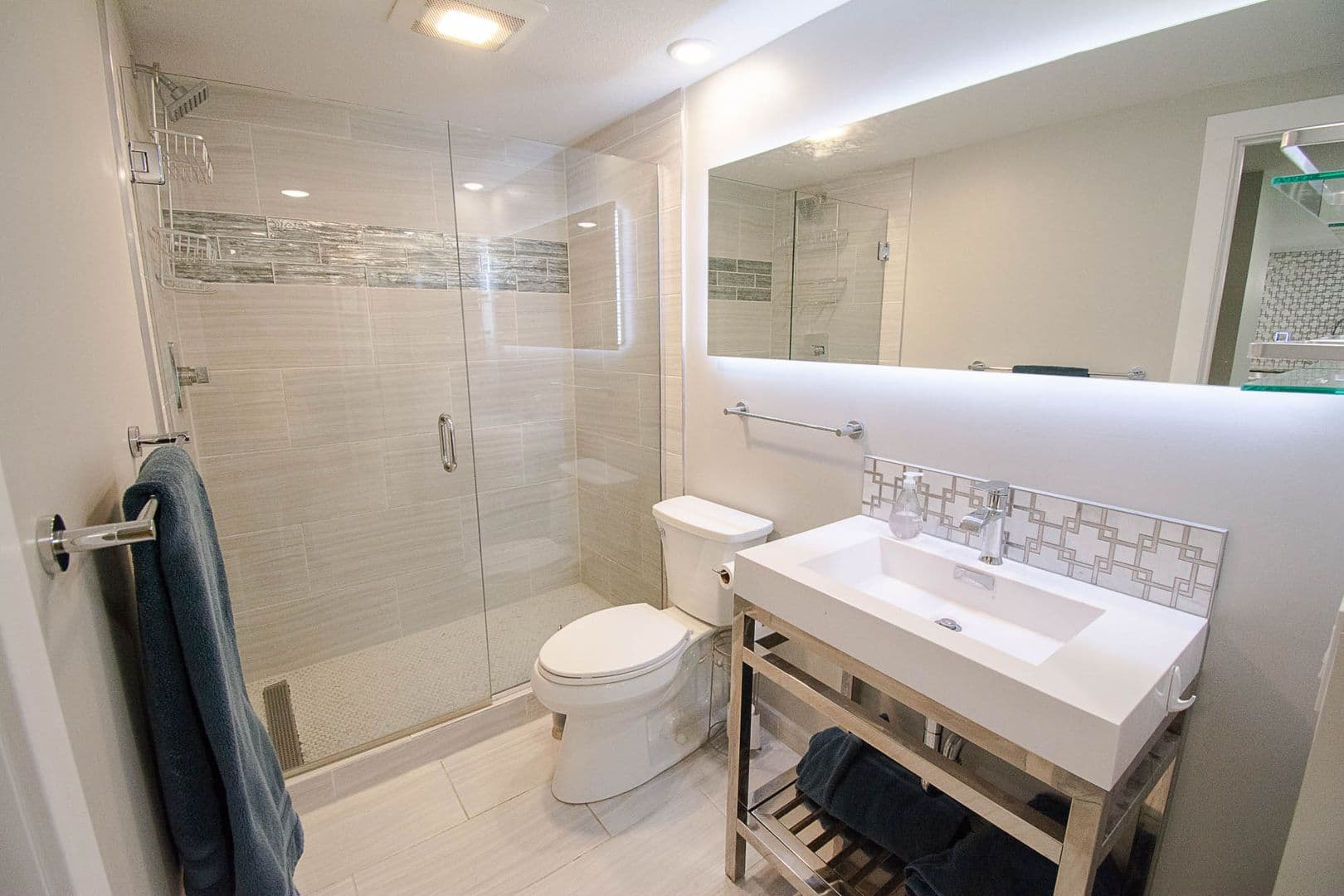 Rochester House: 207 5th Ave SW # 206