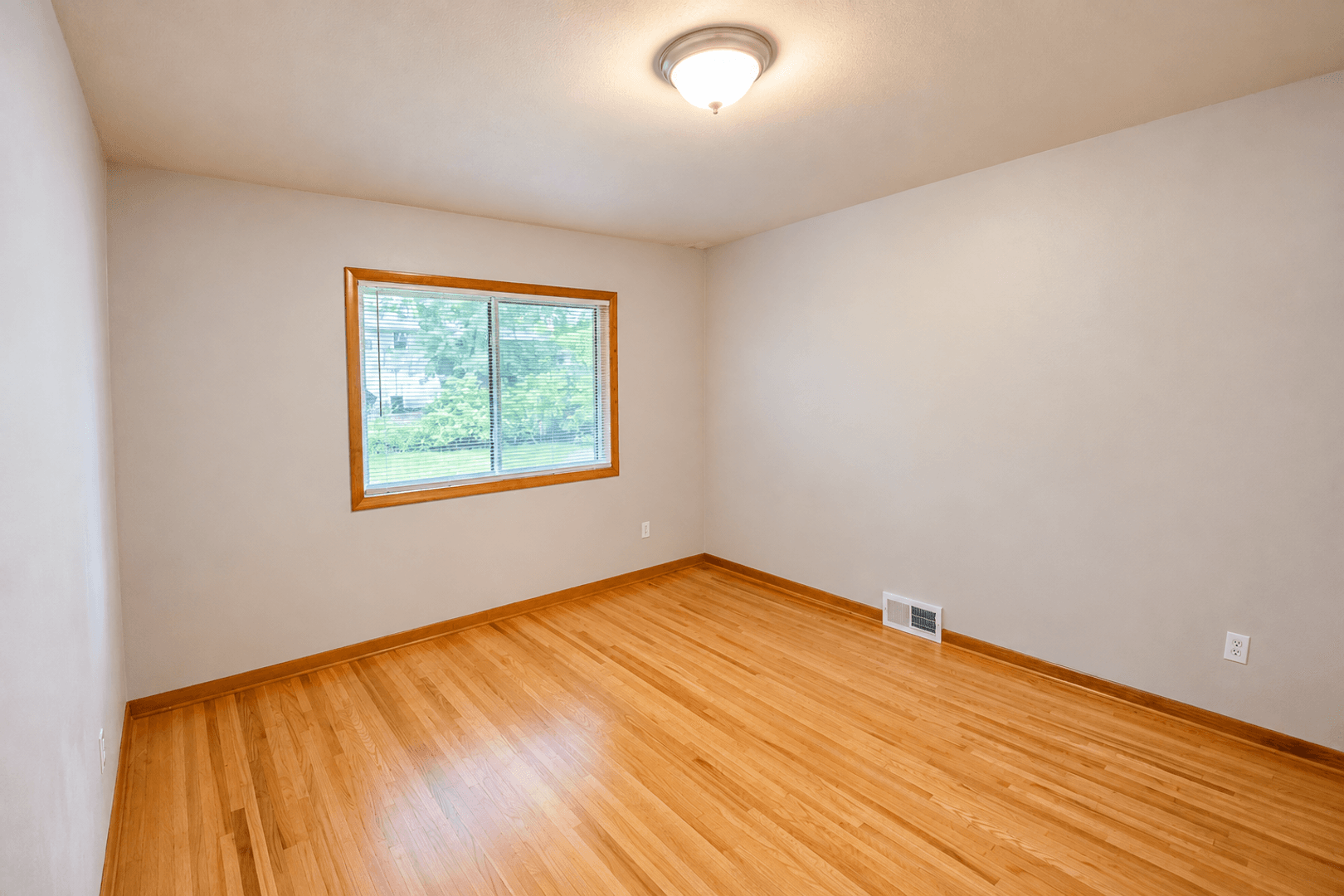 Rochester House: 1332 Elton Hills Dr NW