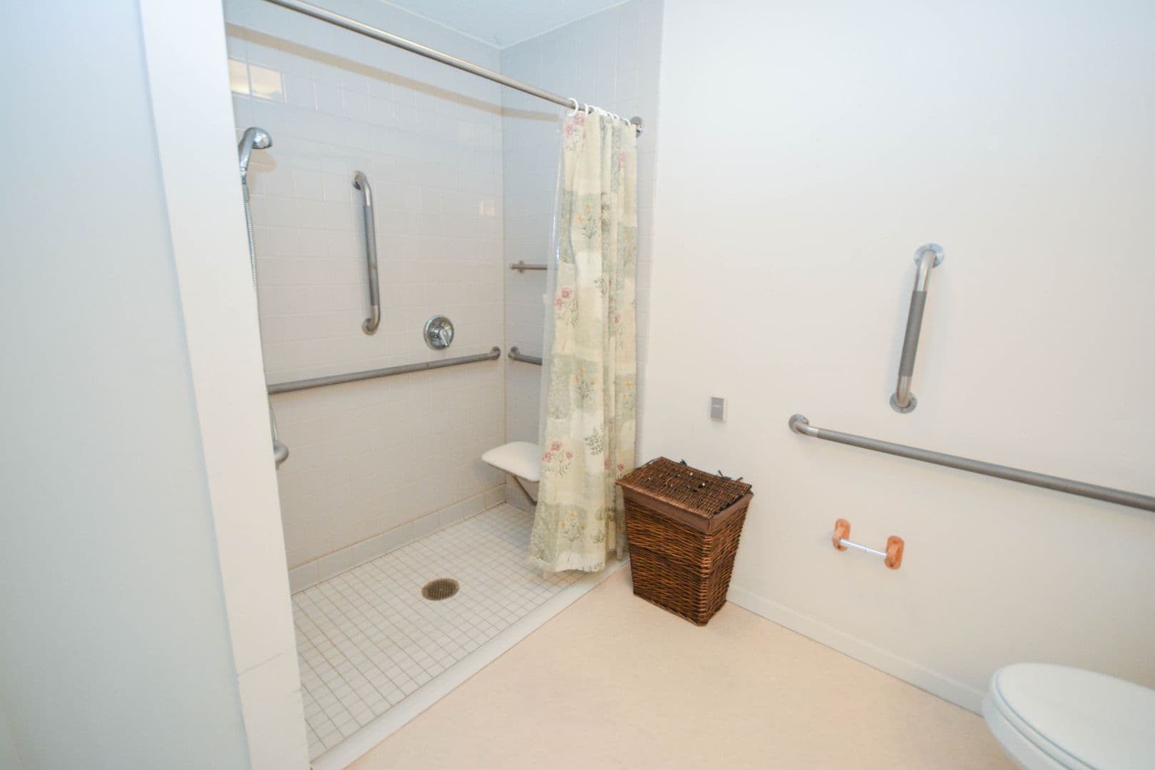 Stewartville Apartment: 110 4th St NE