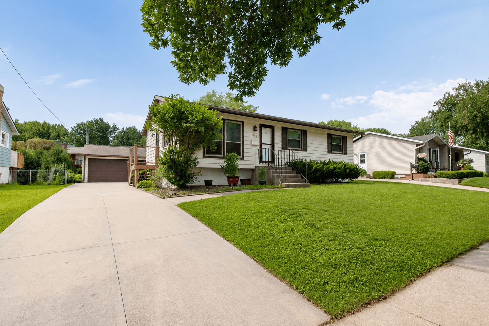 Rochester House: 1308 40th St NW