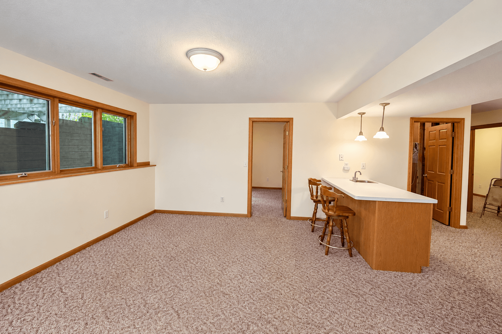 Rochester House: 919 Baird Ln NE