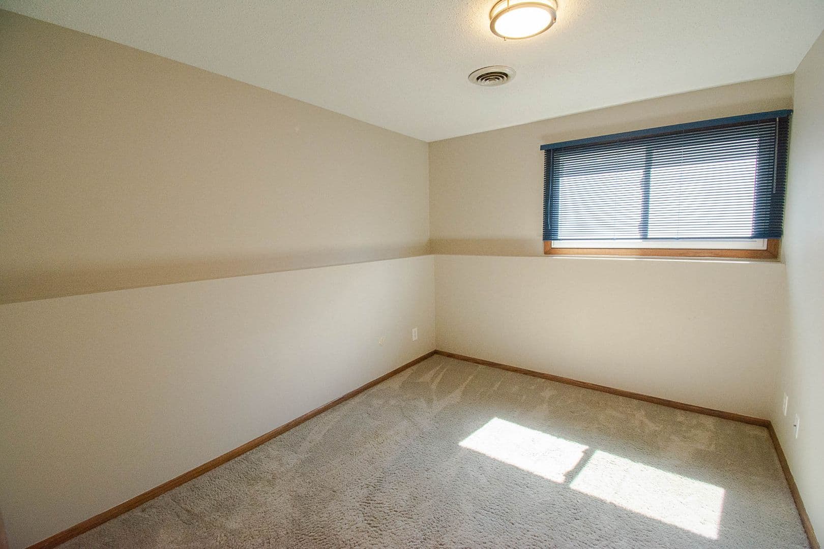 Rochester Apartment: 4433/4435 13th Ave NW