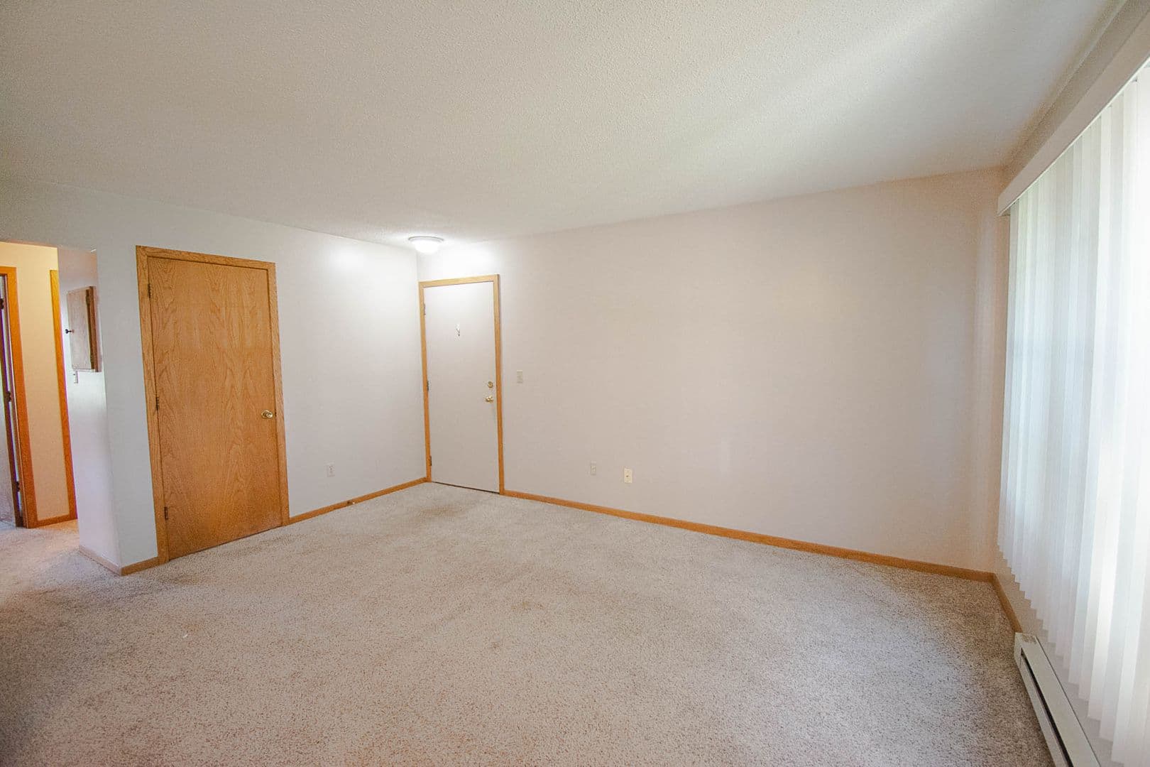 Rochester Apartment: 2315 30th Ave NW - Hamilton
