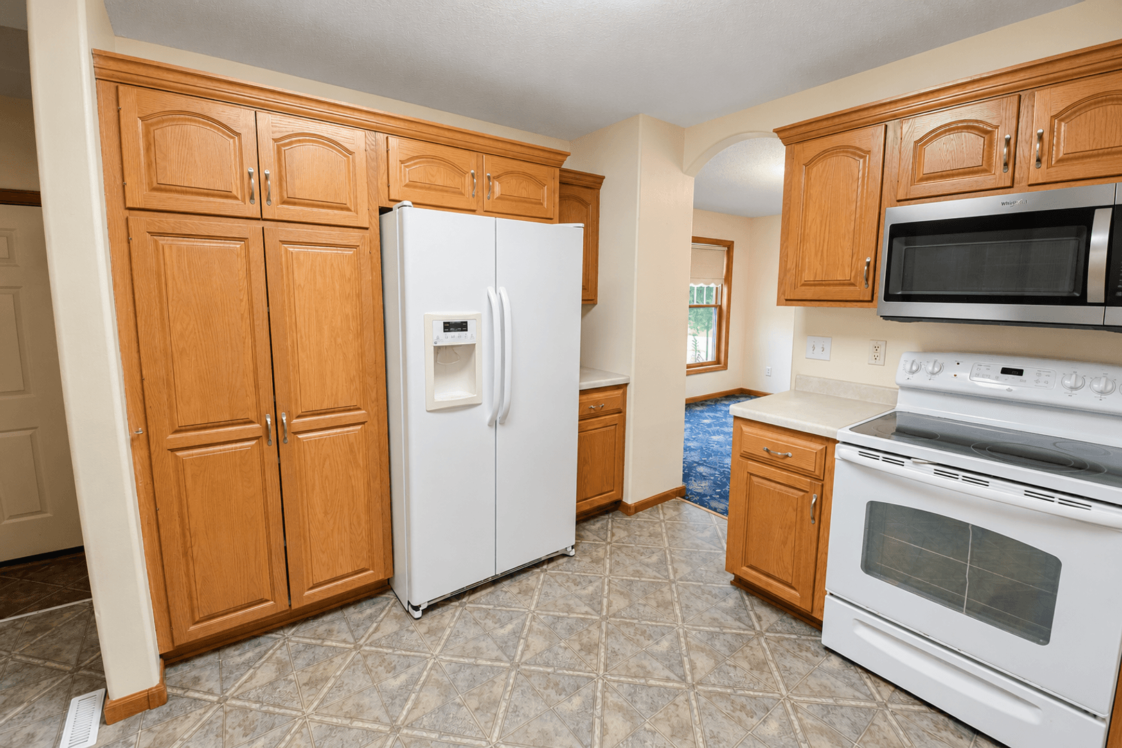 Rochester House: 919 Baird Ln NE