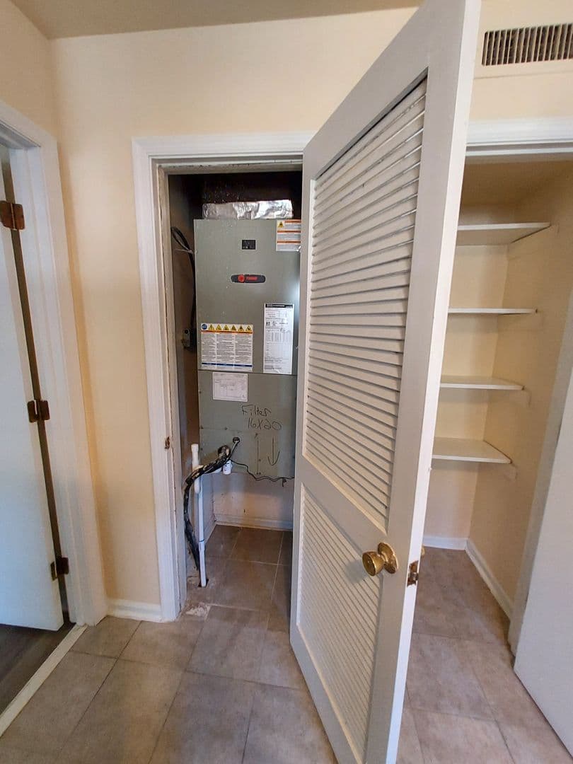 Hopewell Apartment: Cedar Level Rd. Apartments
