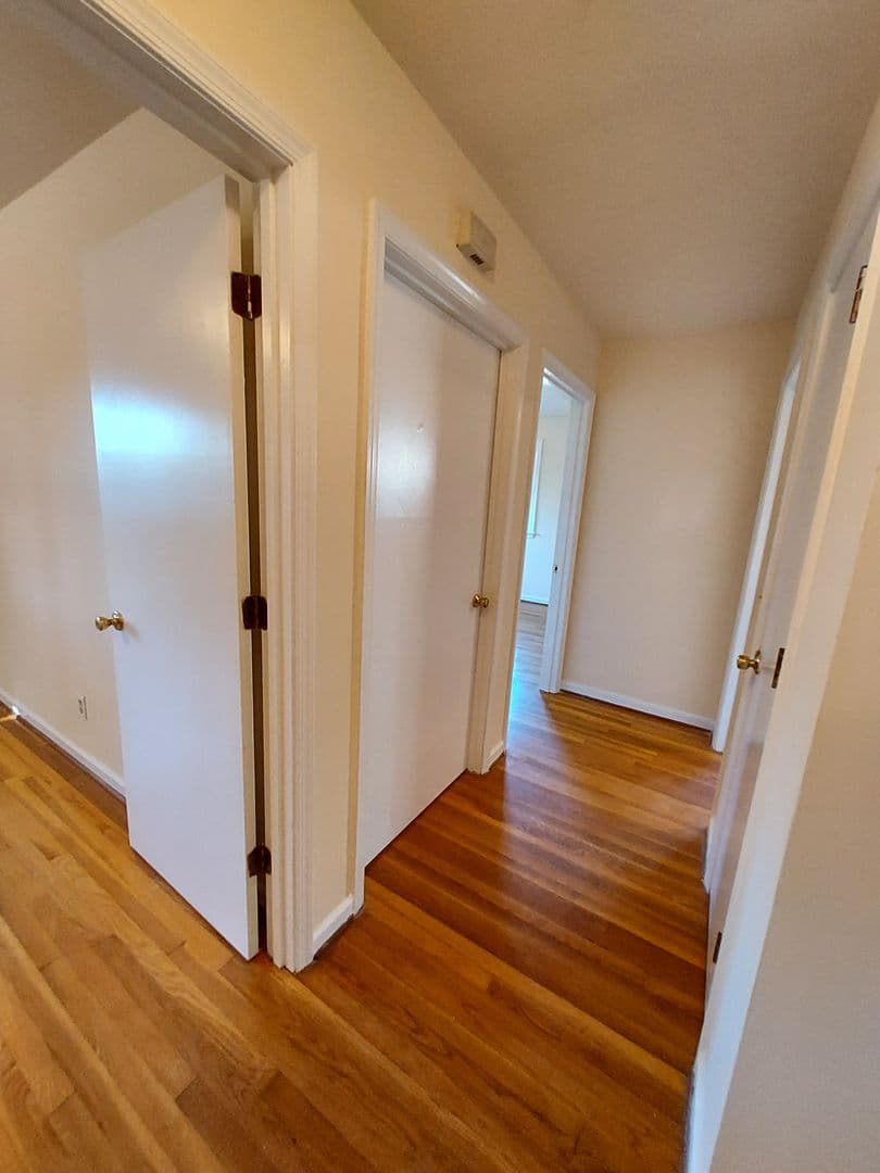 Hopewell Apartment: Cedar Level Rd. Apartments