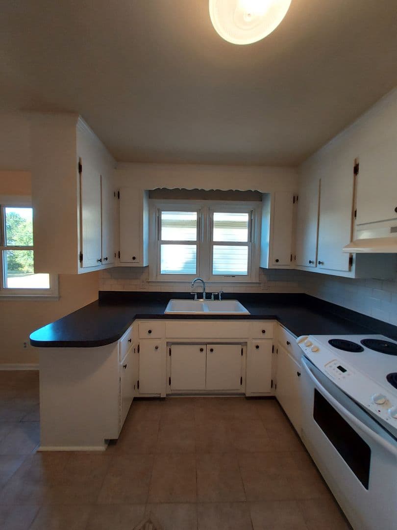 Hopewell Apartment: Cedar Level Rd. Apartments
