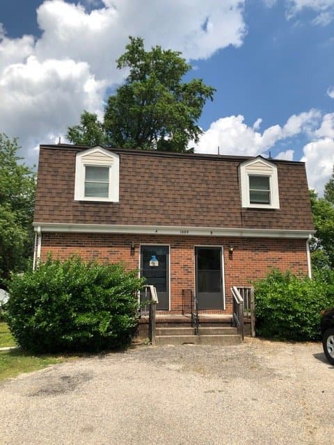 Hopewell Apartment: 1009 Ashland Street