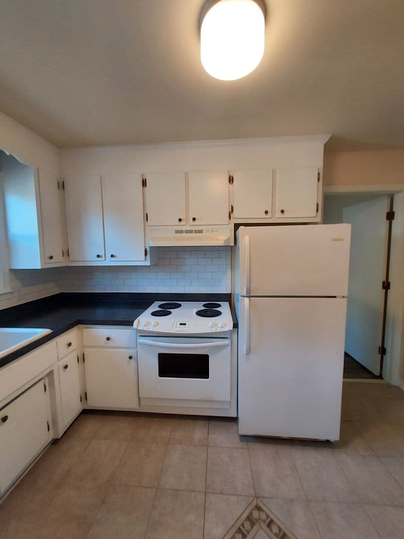 Hopewell Apartment: Cedar Level Rd. Apartments