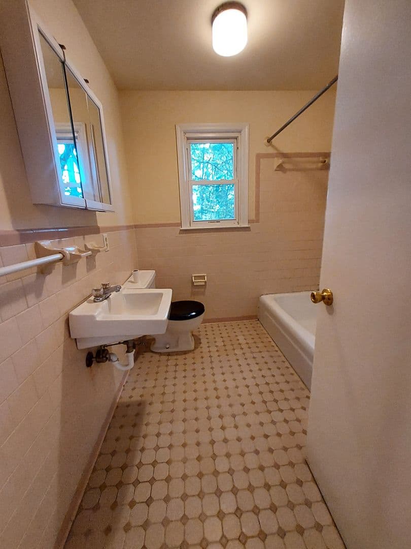 Hopewell Apartment: Cedar Level Rd. Apartments