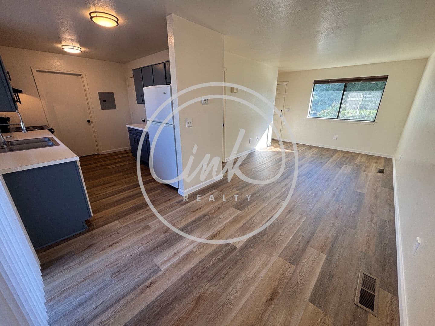 Gardnerville Apartment: 1377 Village Way