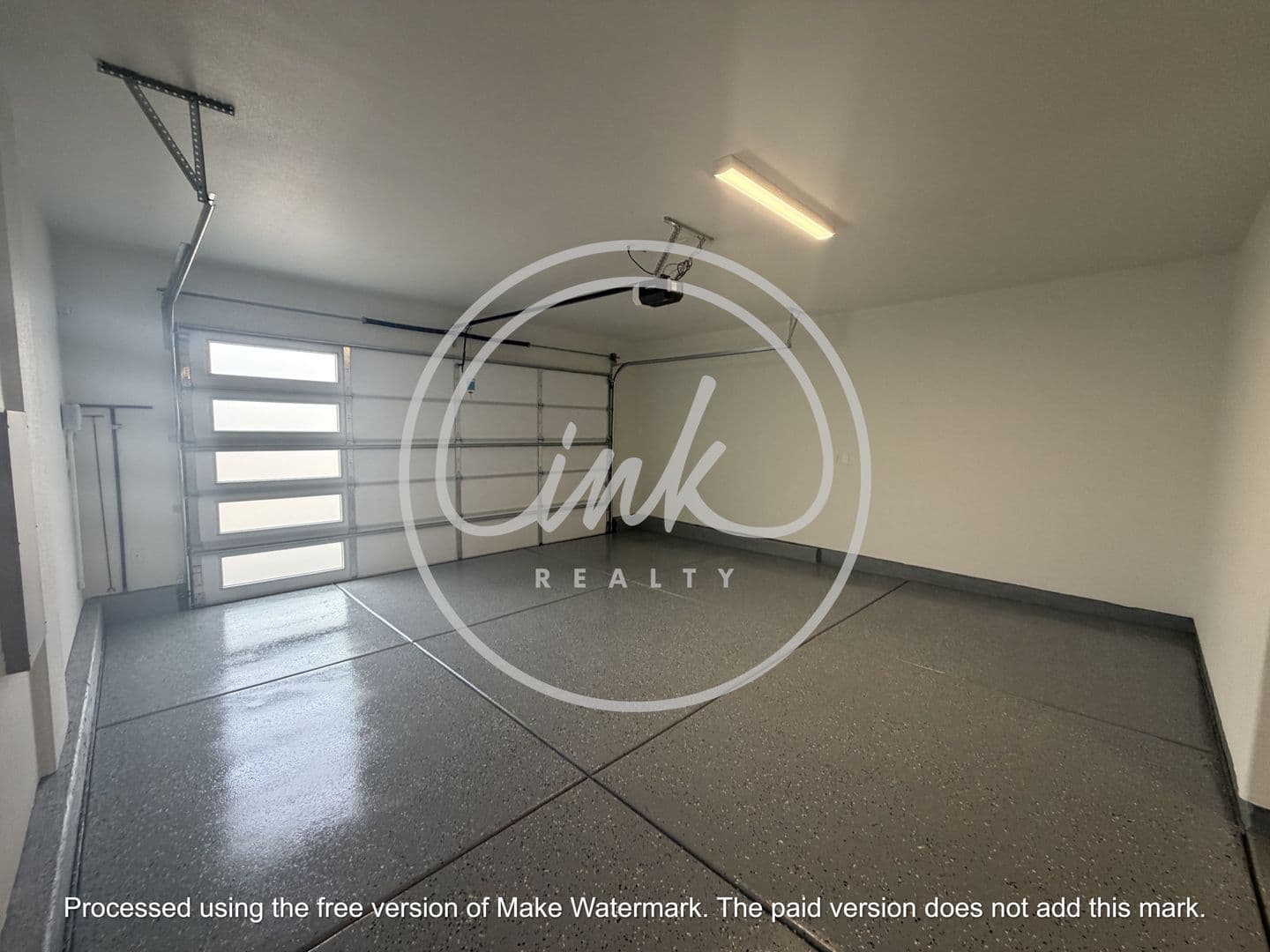 Carson City House: 185 Radiant Dr