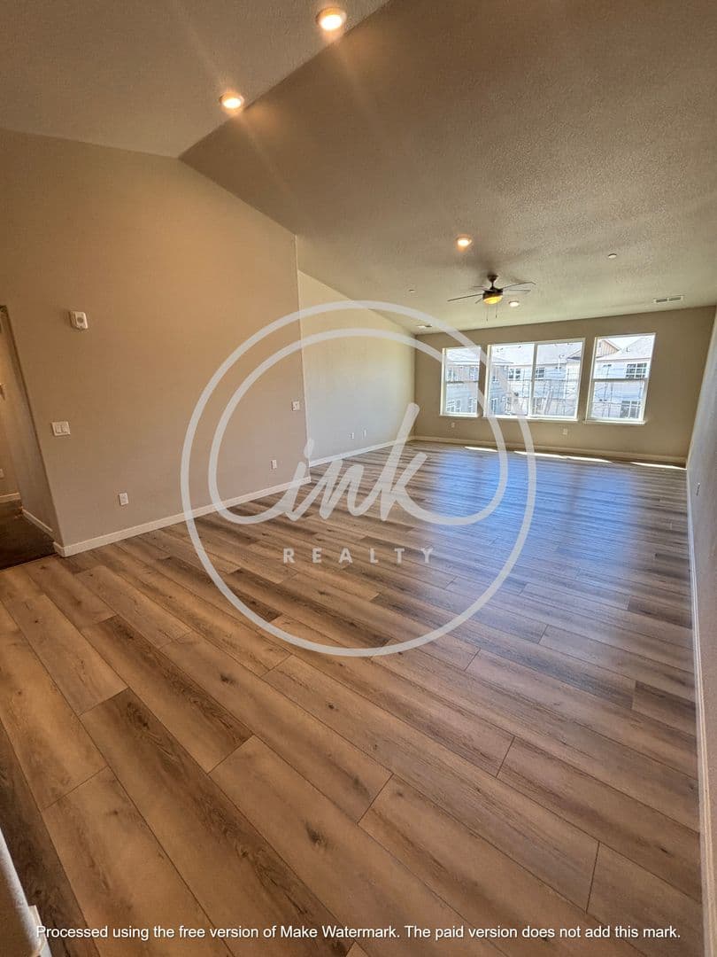 Gardnerville Apartment: 608 Crossing Circle