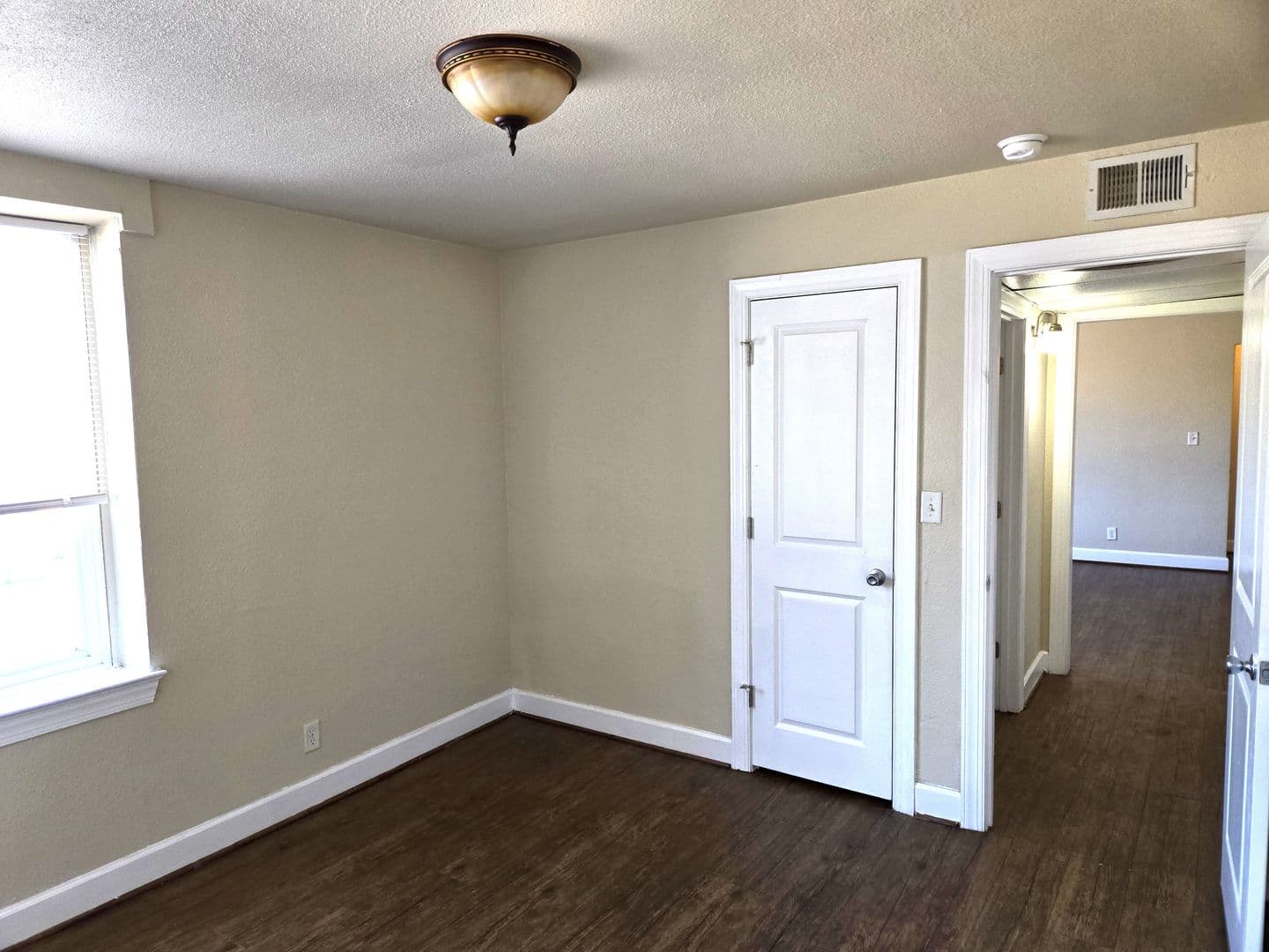 Portsmouth Apartment: 40 Afton Parkway