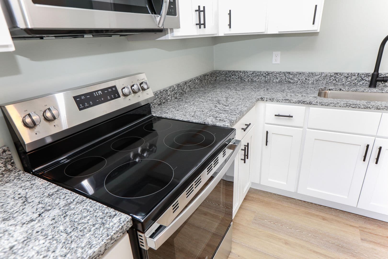 Norfolk Apartment: 2707 Azalea Garden Road