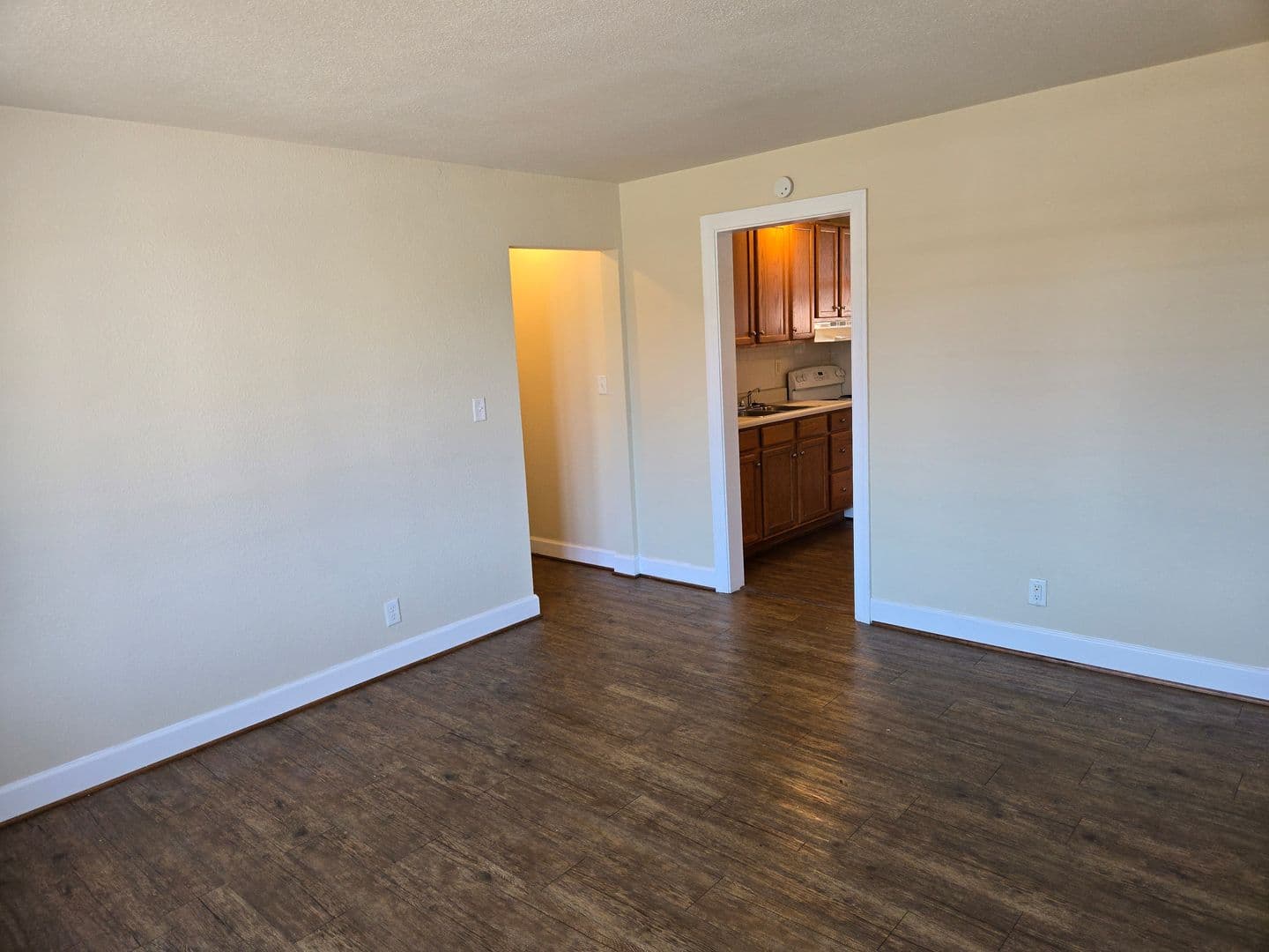 Portsmouth Apartment: 40 Afton Parkway