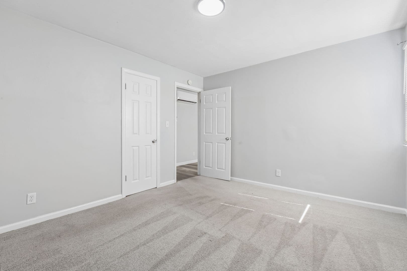 Norfolk Apartment: 3724 E. Princess Anne Road