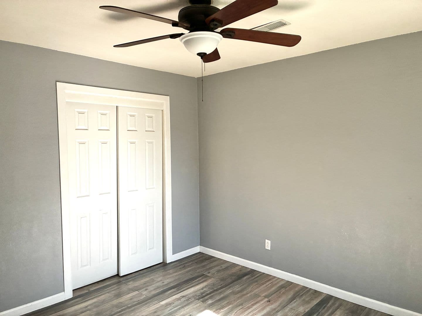 Virginia Beach House: 4725 Lonewillow Lane