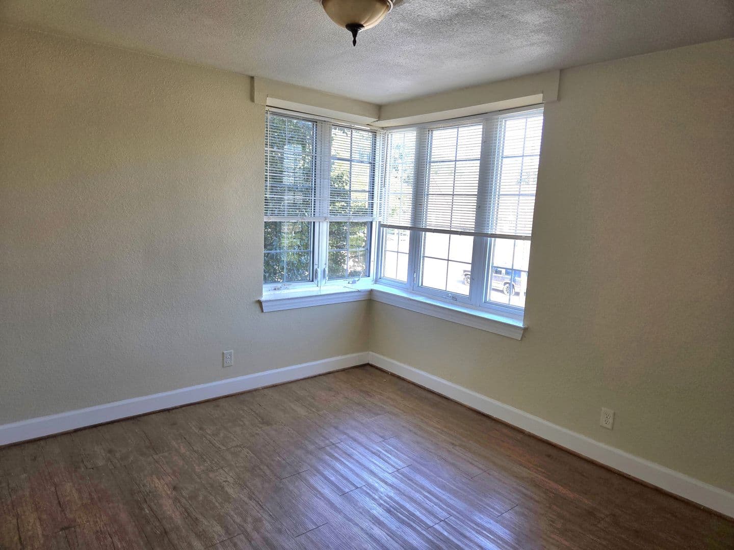 Portsmouth Apartment: 40 Afton Parkway