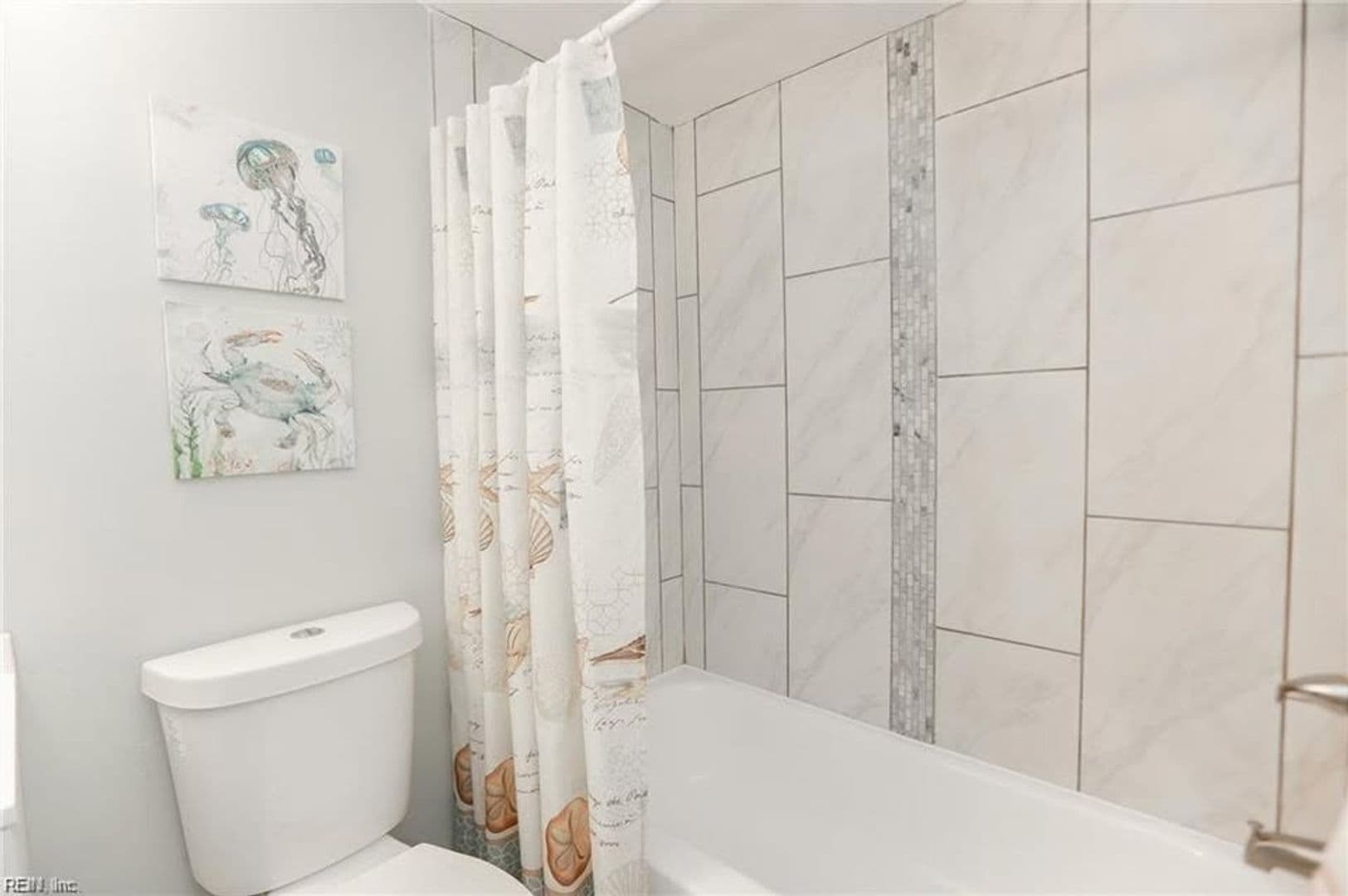 Norfolk Apartment: 9603 11th Bay Street