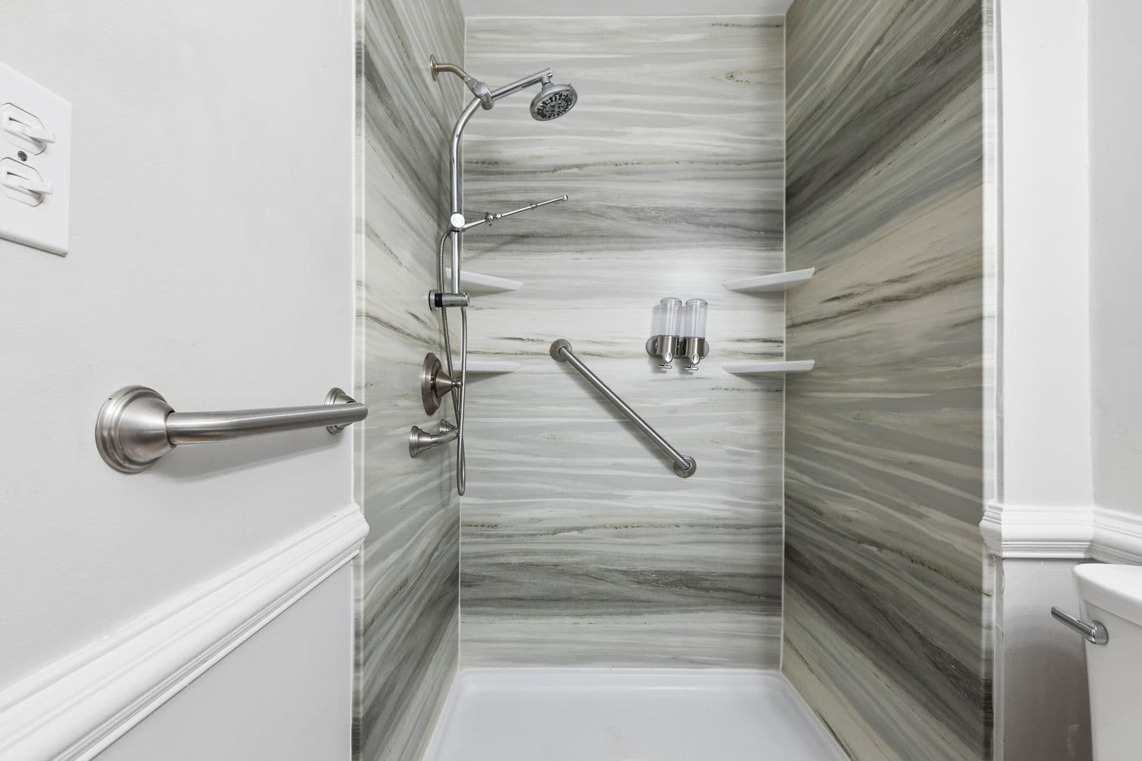 Virginia Beach House: 4800 Deming Court