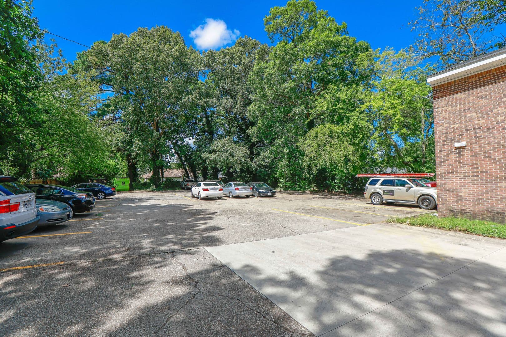 Norfolk Apartment: 2707 Azalea Garden Road