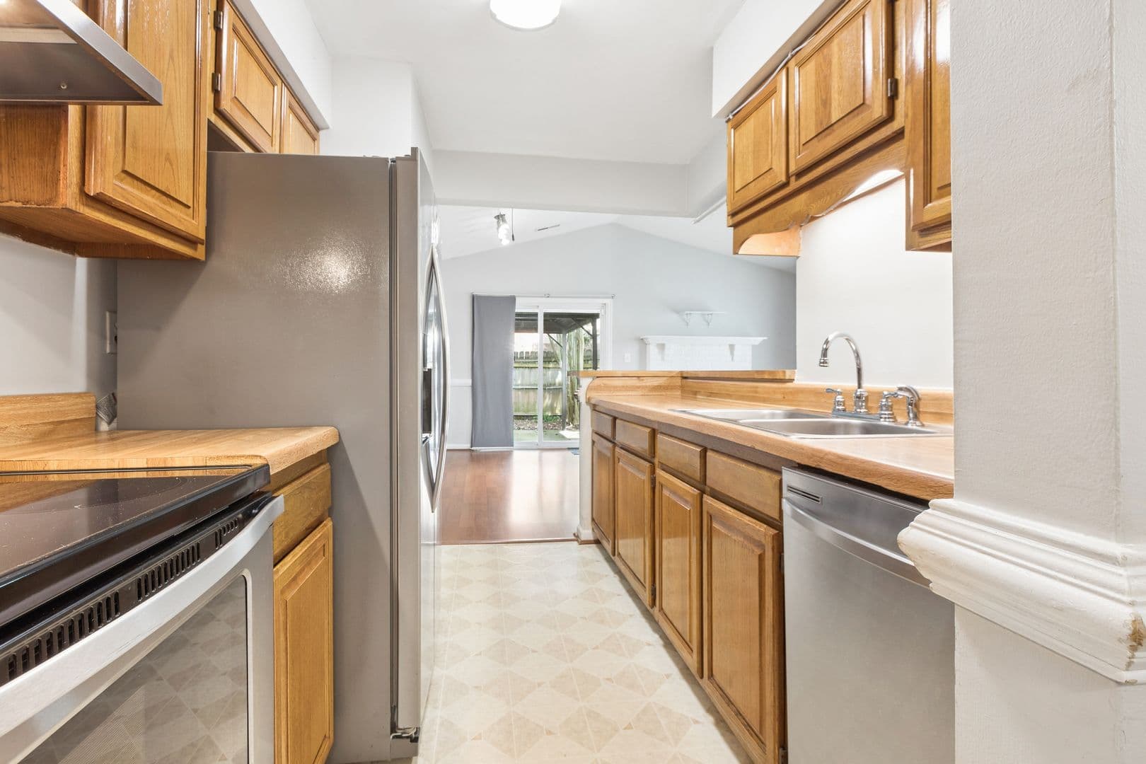 Virginia Beach House: 4800 Deming Court