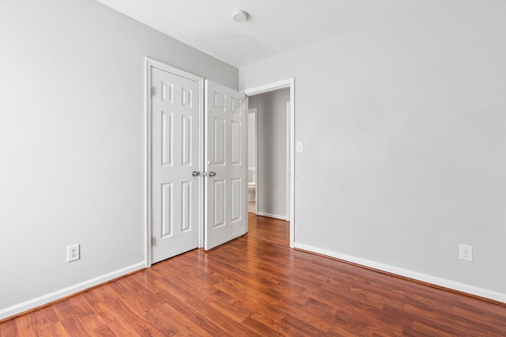 Virginia Beach House: 4800 Deming Court