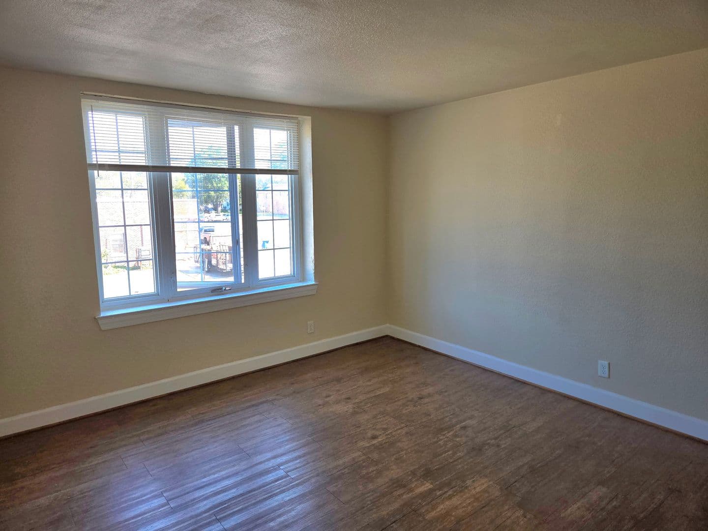 Portsmouth Apartment: 40 Afton Parkway