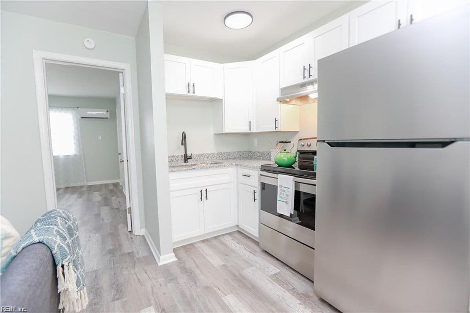 Norfolk Apartment: 9603 11th Bay Street