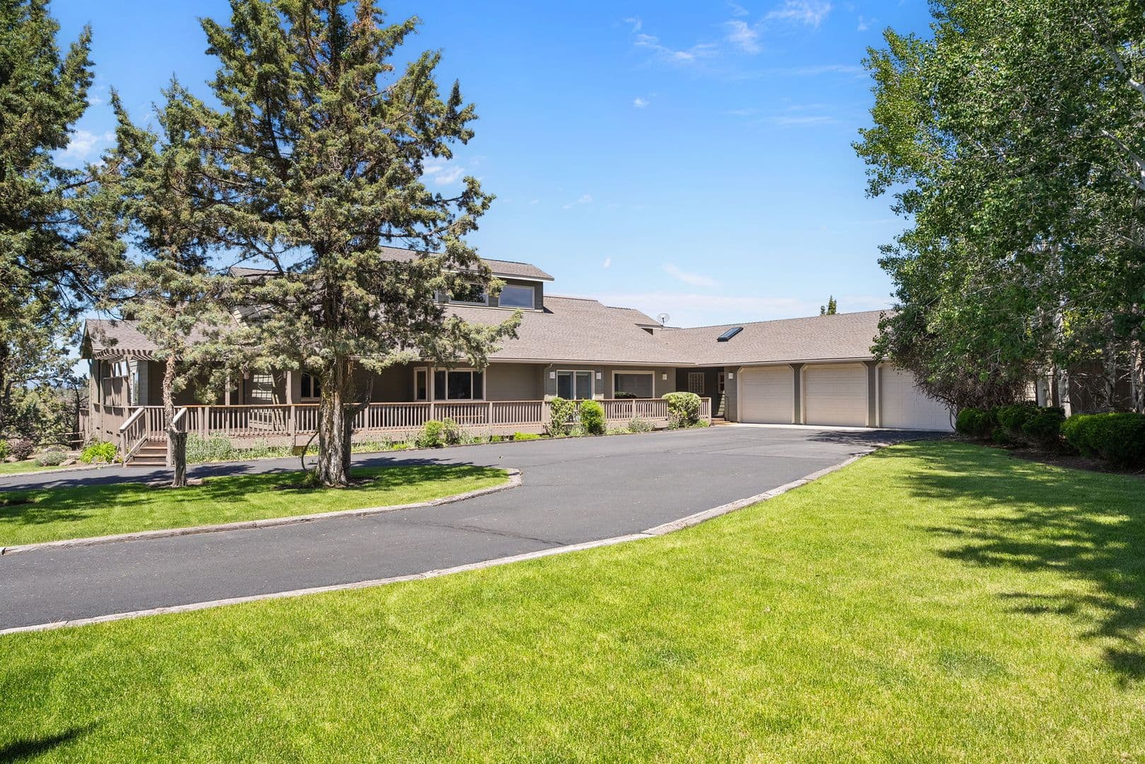 Redmond House: 6900 NE 1st Street