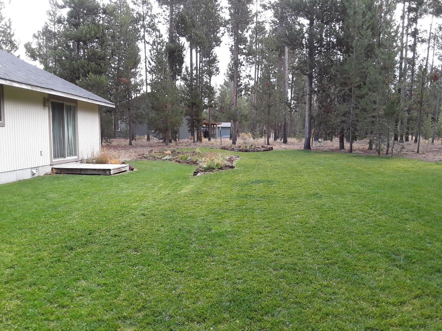 LaPine House: 16293 Lava Drive