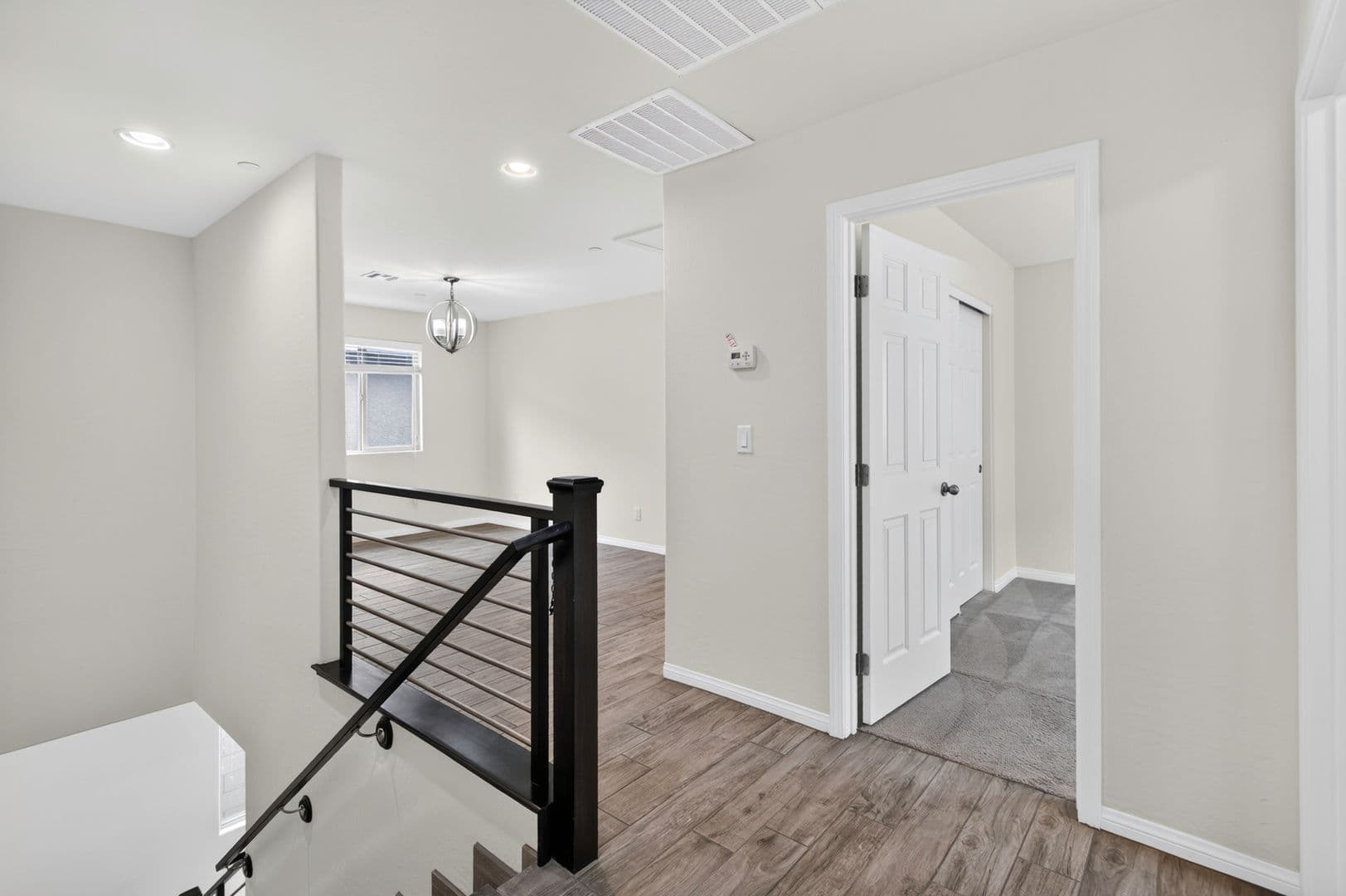 Henderson House: 442 Barcarolle Ln