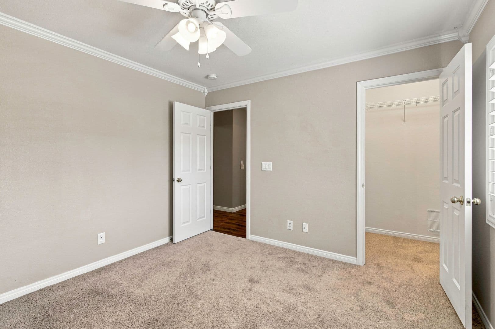 Henderson House: 1464 European Dr