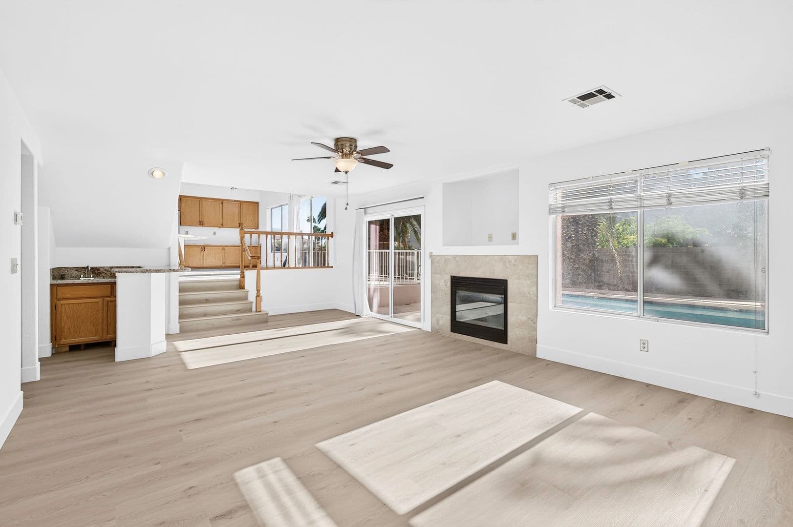 Henderson House: 258 Via Tempesto St