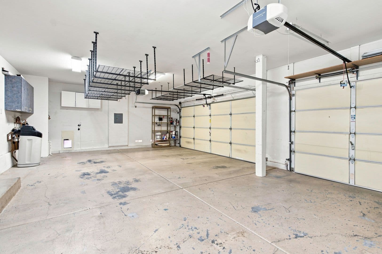 Henderson House: 1464 European Dr