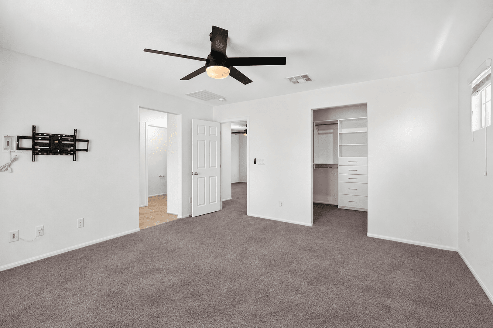 Las Vegas House: 10687 Sariah Skye Ave
