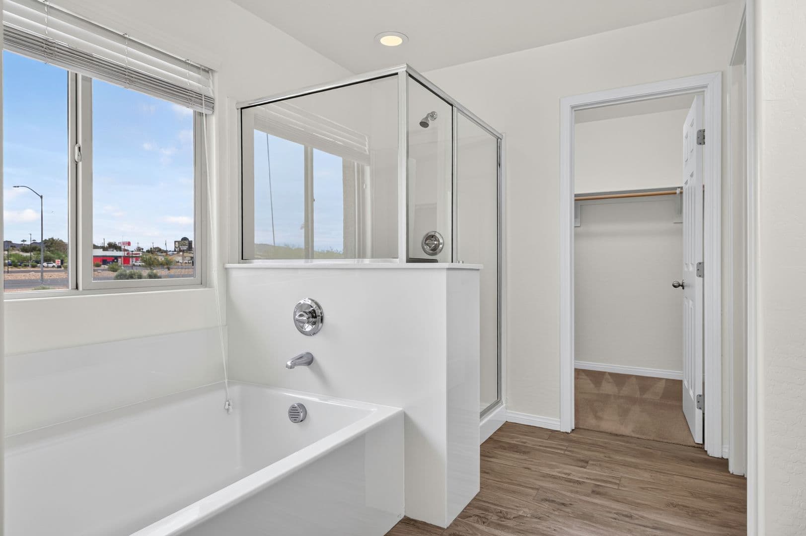 Henderson House: 442 Barcarolle Ln