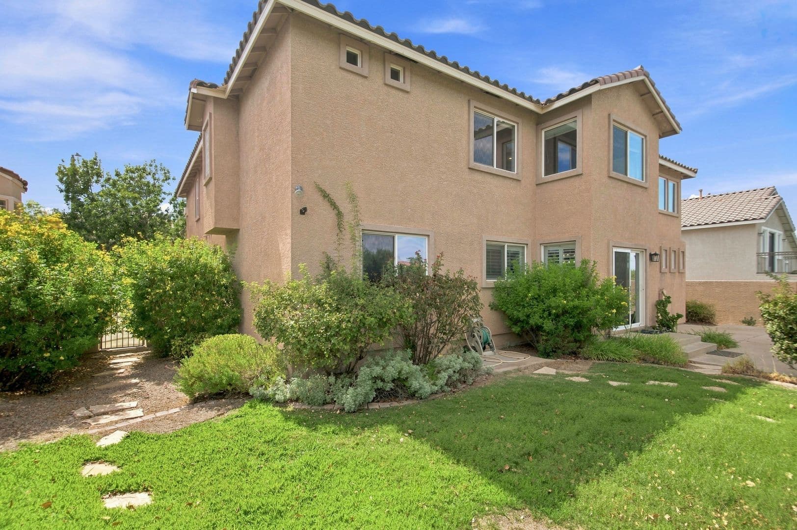 Henderson House: 1464 European Dr