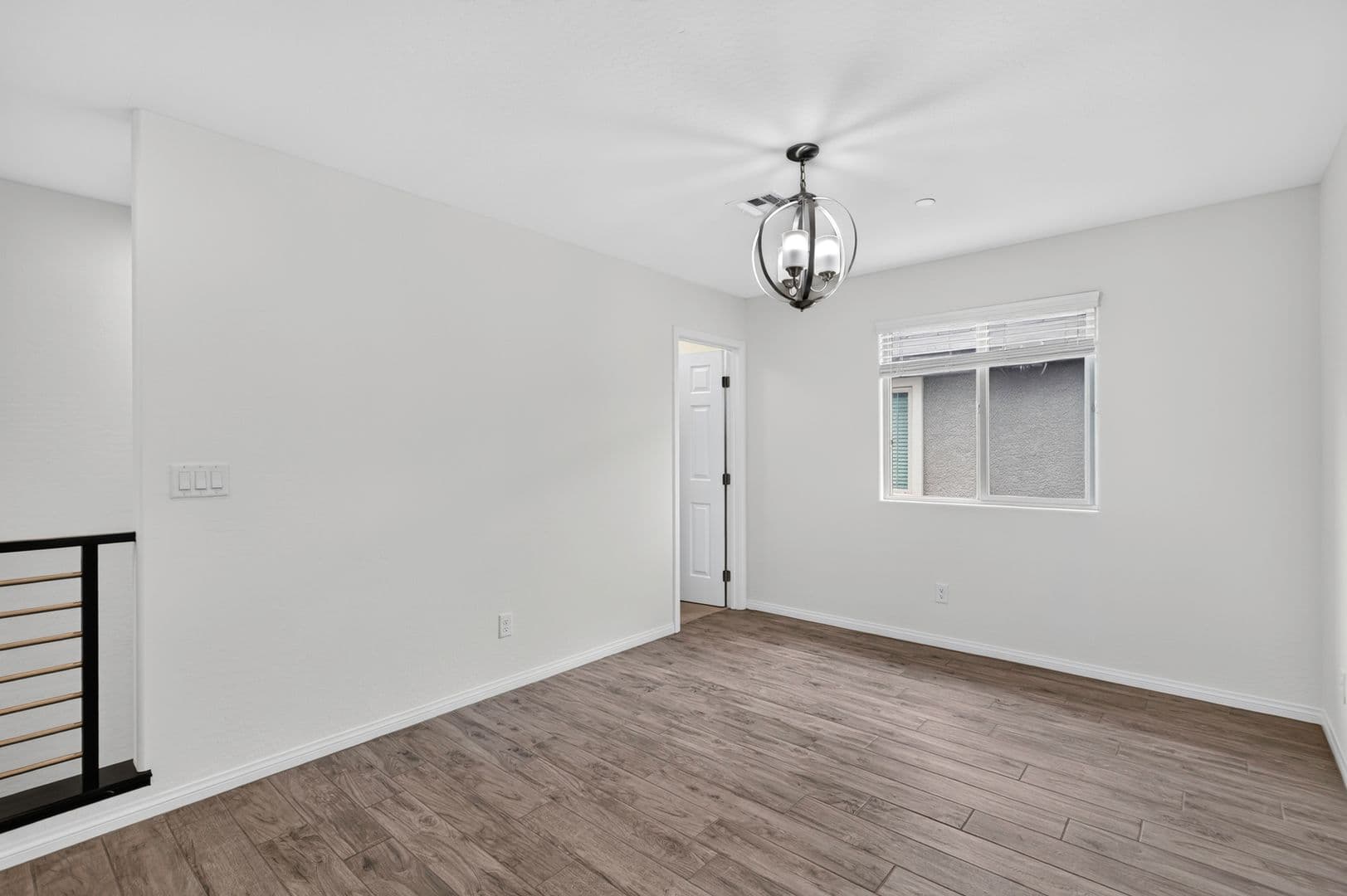 Henderson House: 442 Barcarolle Ln