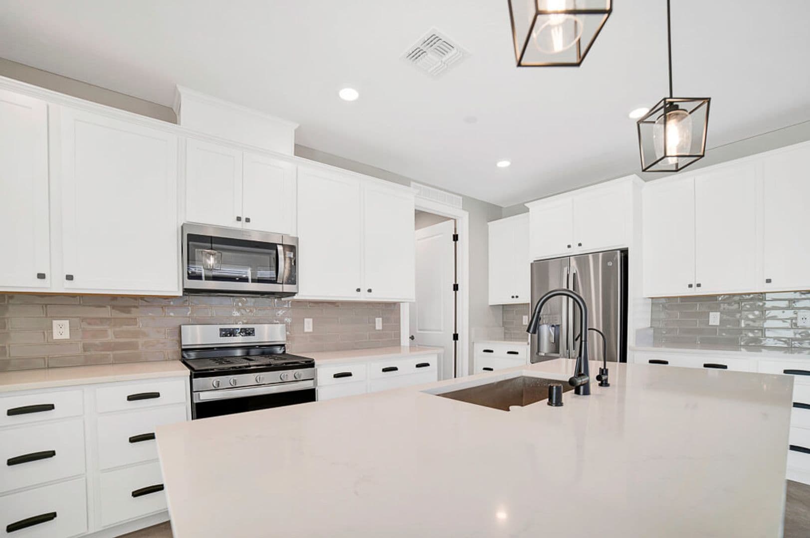 Henderson House: 36 Stone Bluff Ln