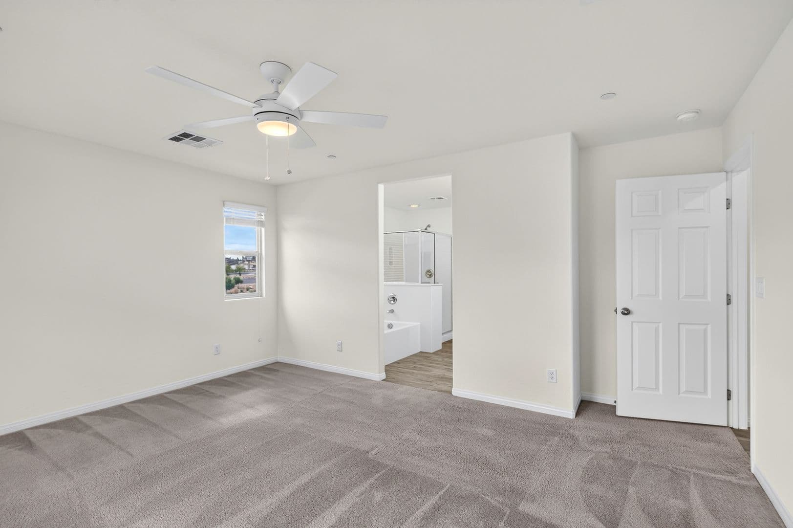 Henderson House: 442 Barcarolle Ln