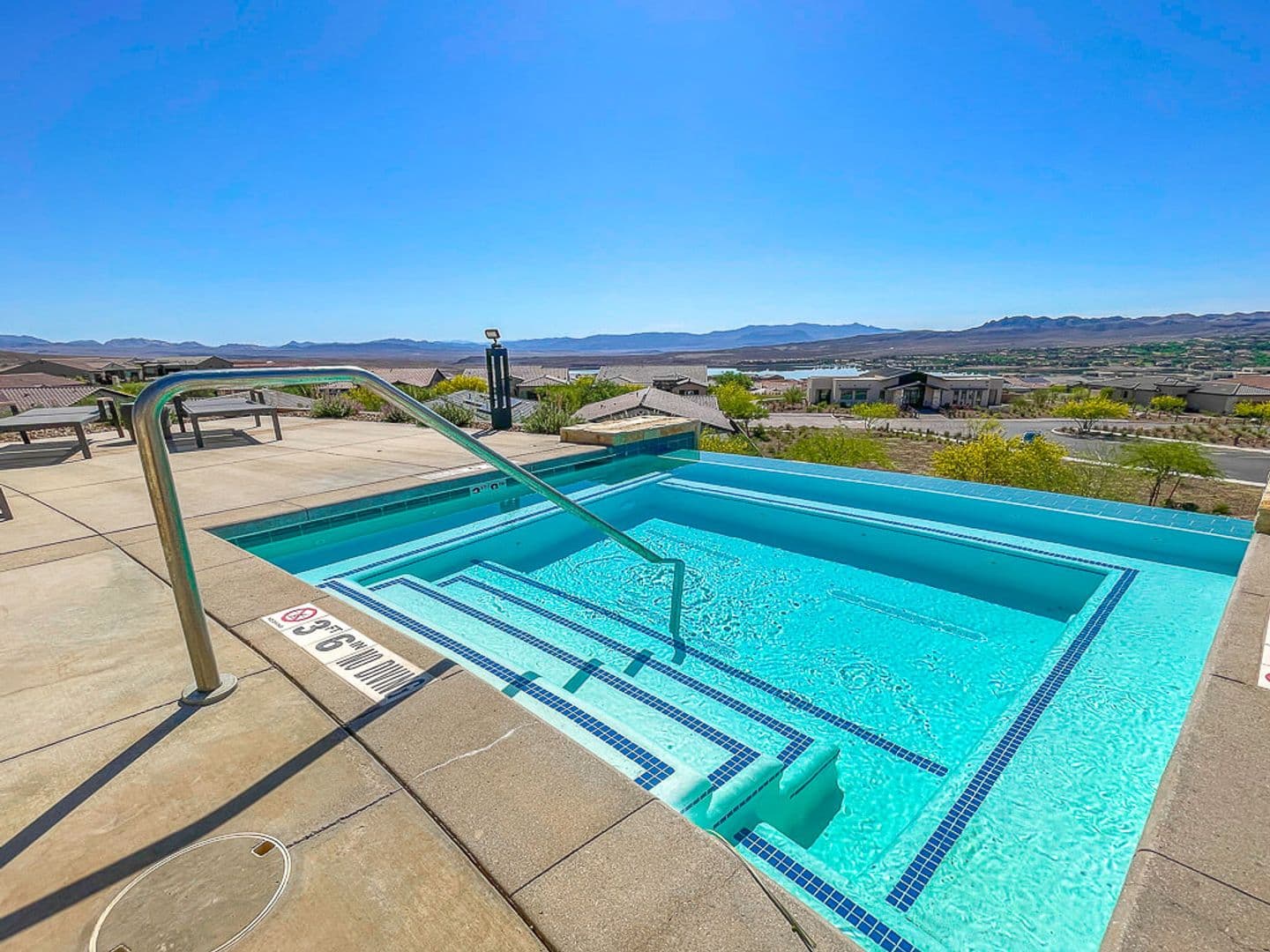 Henderson House: 36 Stone Bluff Ln